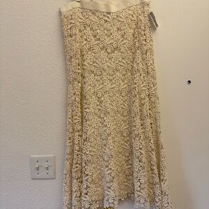 Elegant Cream Lace Skirt